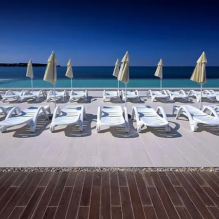 Laguna Maradiso By Aminess Hotel 3*