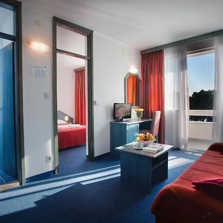 阿米尼斯拉古娜酒店 3* Novigrad Istria