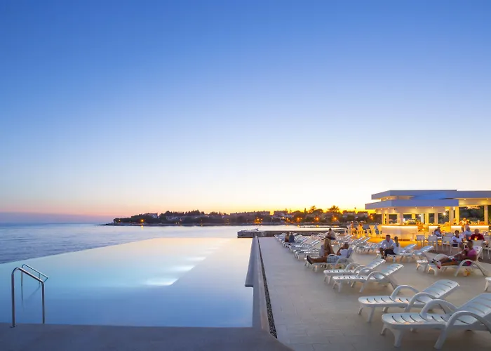 Hotel Laguna Maradiso By Aminess 3*