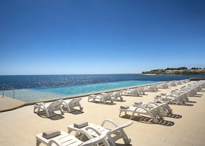 Hotel Laguna Maradiso By Aminess 3*